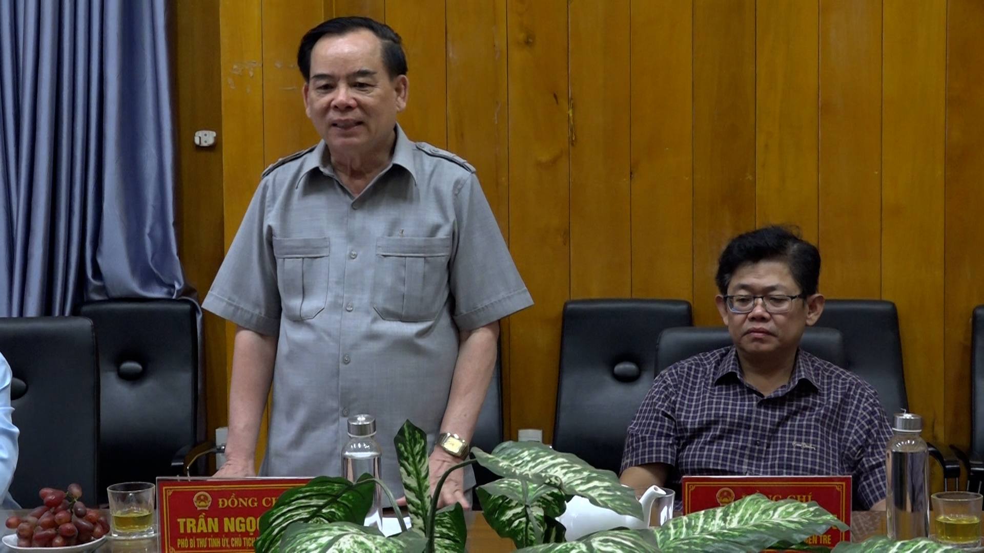 đồng chí Trần Ngọc Tam Chủ tịch UBND tỉnh Bến Tre phát biểu tại buổi thăm và làm việc với huyện Ea Súp